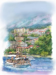 Boot vol toeristen in Montenegro